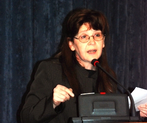 Dra. Claudia Shmidt